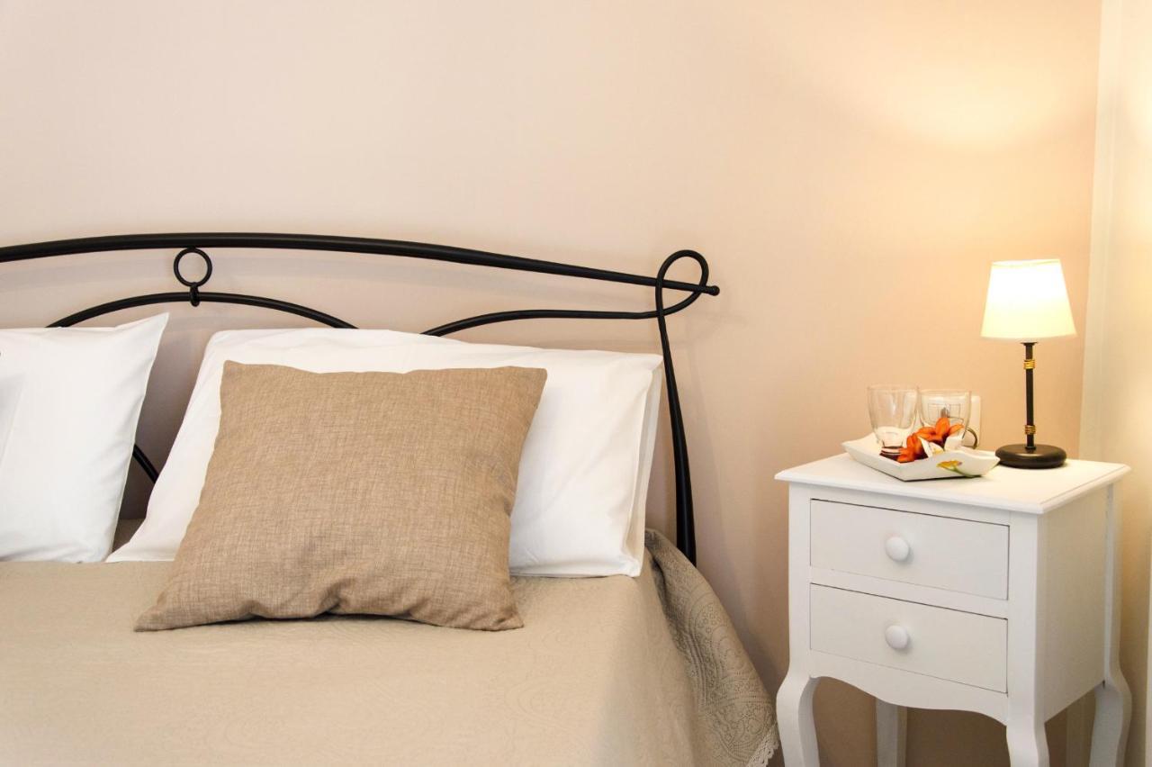 B&B La Rosa Dei Venti Neapel Exteriör bild